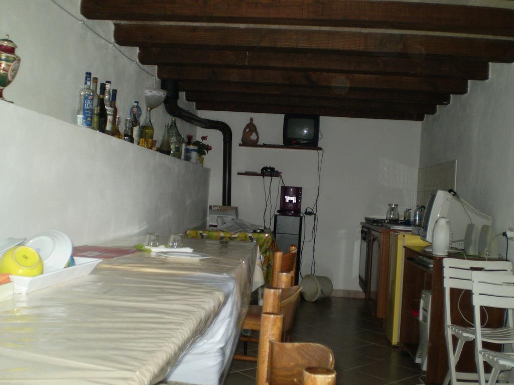 Agriturismo Ternova Алберезе Екстериор снимка