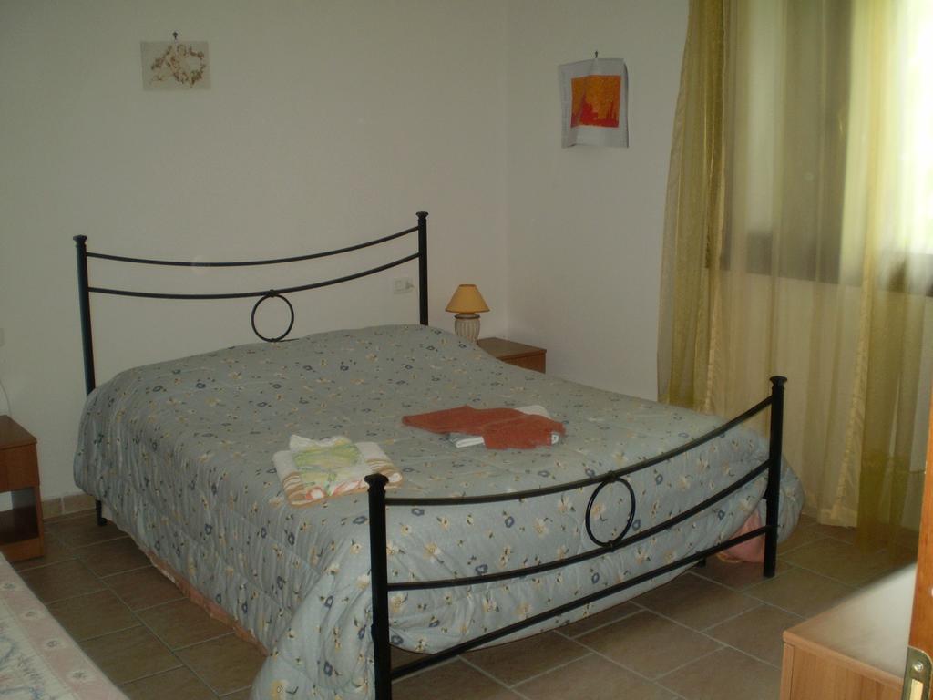 Agriturismo Ternova Алберезе Екстериор снимка